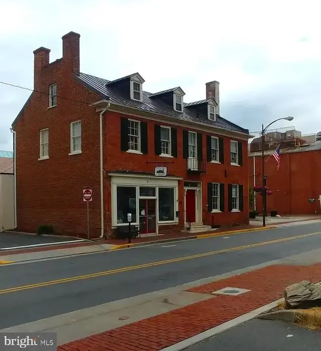 11 W Market St #first Floor Unit #1, Leesburg