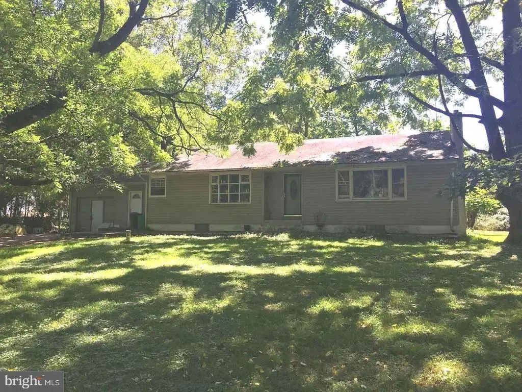 1434 Wistar Rd, FAIRLESS HILLS