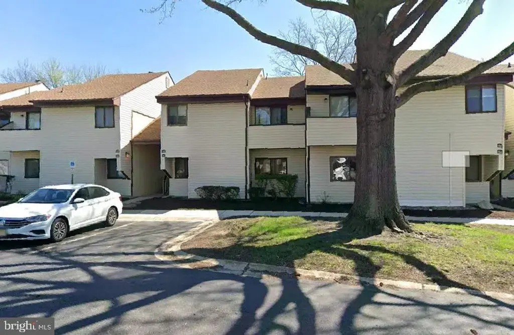 16-b E Daisy La, MOUNT LAUREL