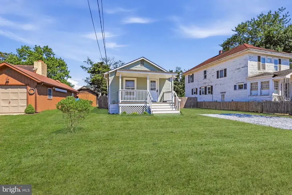 638 8th St, ABSECON