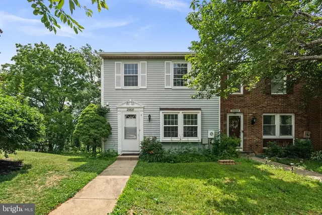 25637 Coltrane Dr, Damascus