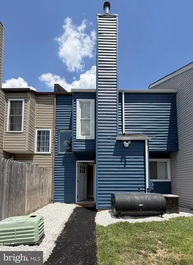 2054 Generals Way, Dover