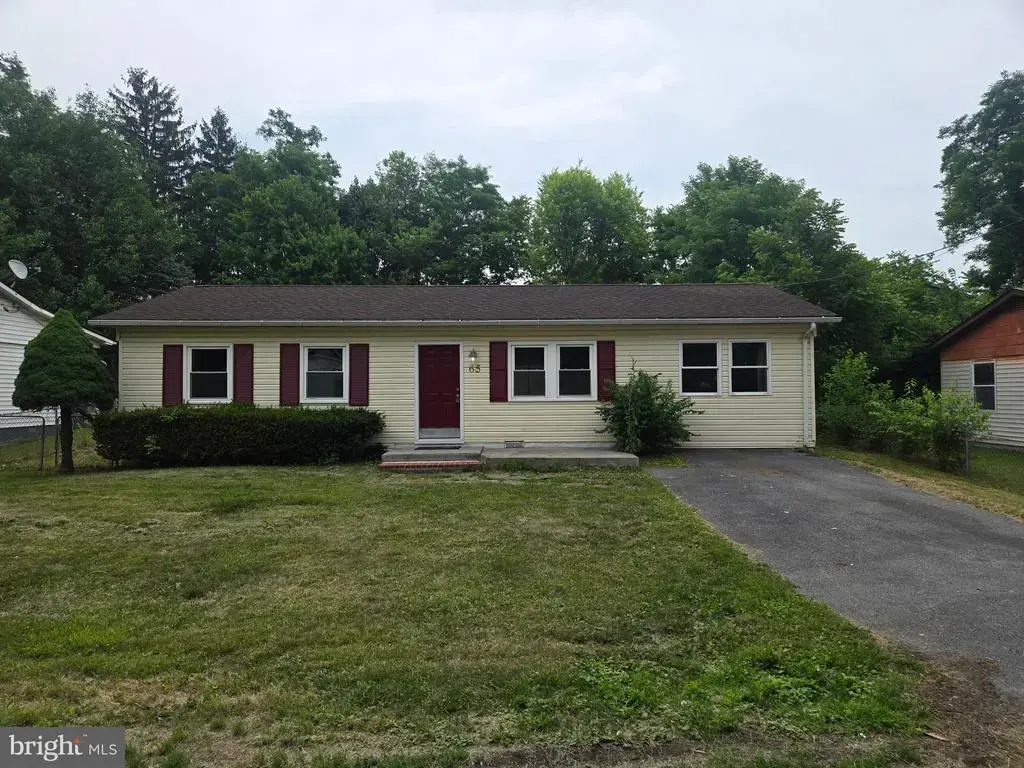65 Hawthorne Ave, MARTINSBURG