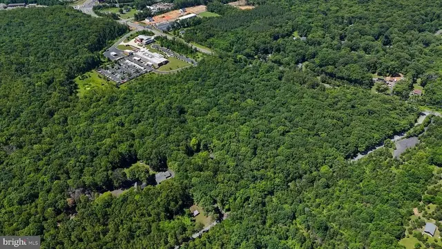 5214 Davis Ford Rd, Woodbridge