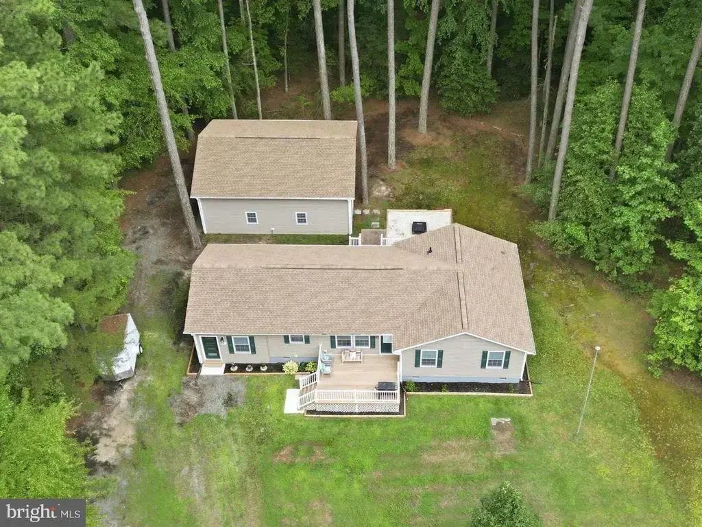 105 Pelican Way, MONTROSS