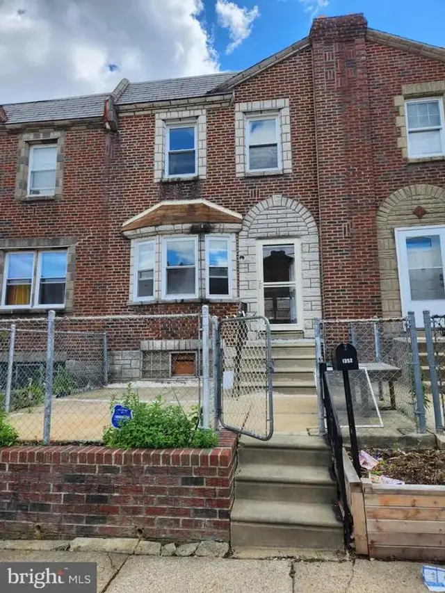 1352 Fanshawe St, Philadelphia