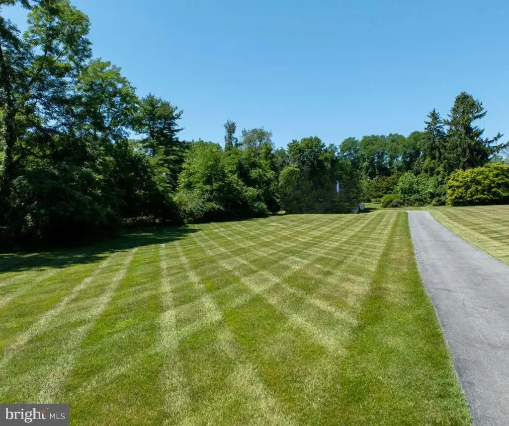 1430 Grove Ave, WEST CHESTER