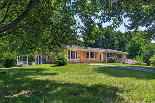 5611 Park Dr, Bowie