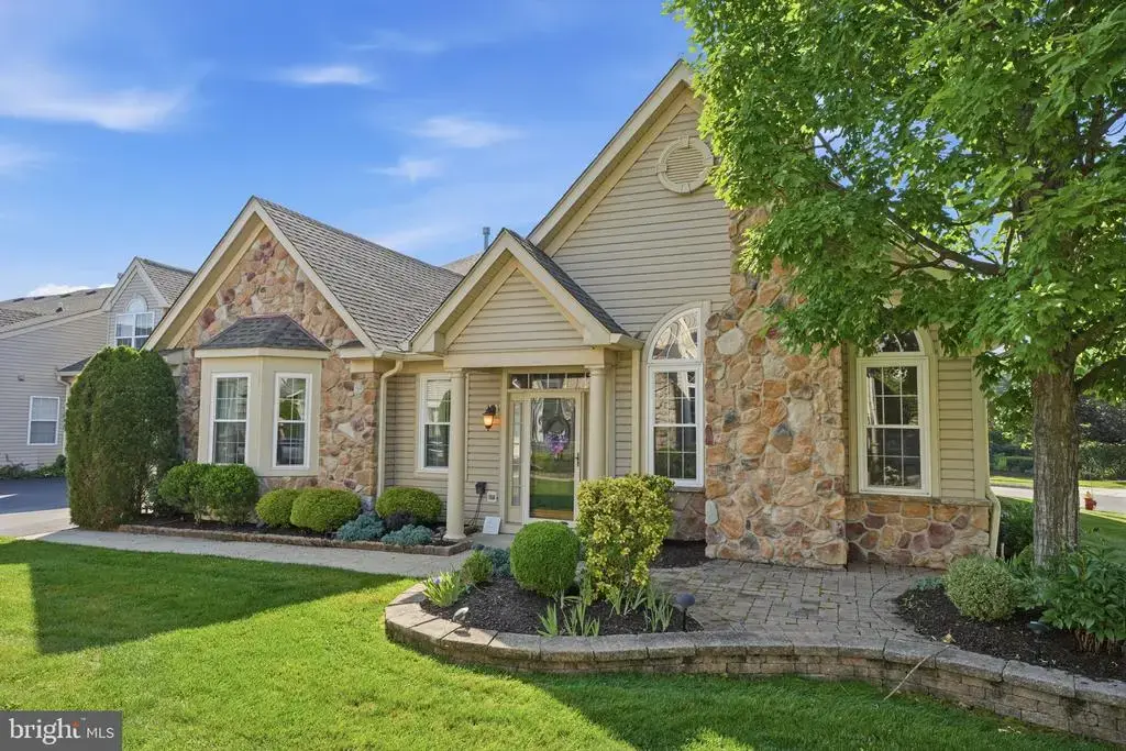 629 Bellflower Rd, LANGHORNE
