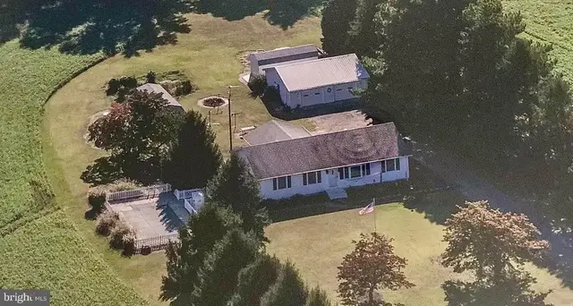 17562 Apple Tree Rd, Bridgeville