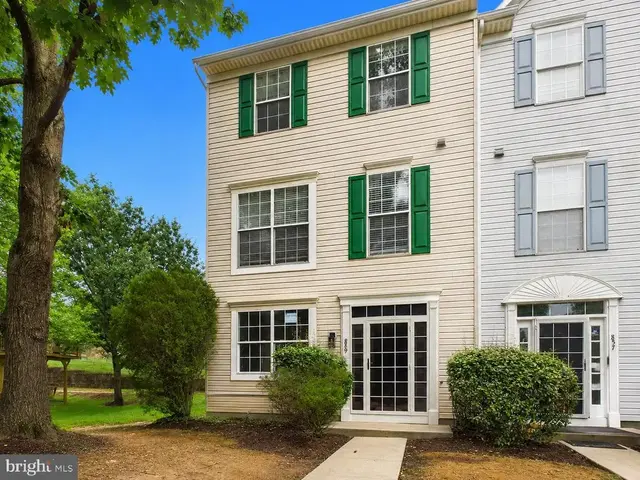 859 Lacewood Ter, Hyattsville