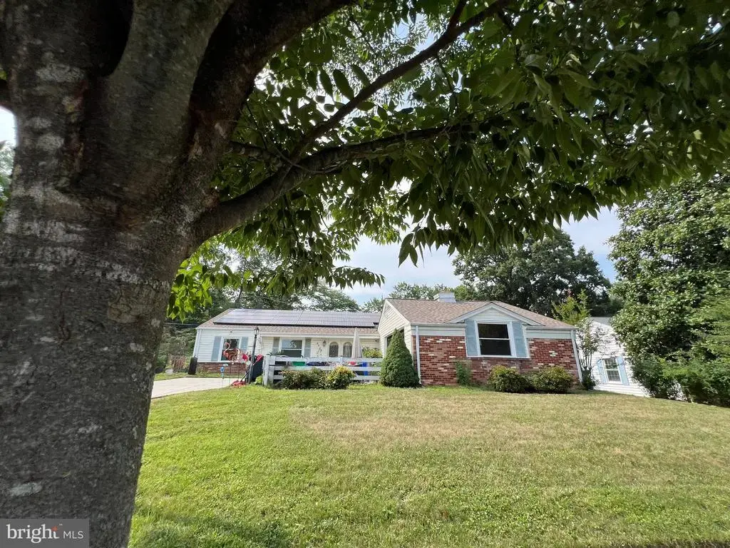 8608 Portsmouth Dr, LAUREL