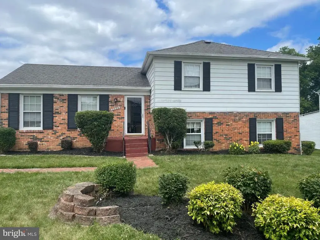 2200 Oaktree Ln, TEMPLE HILLS