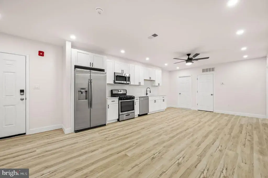 437-39 W Girard Ave #1, PHILADELPHIA