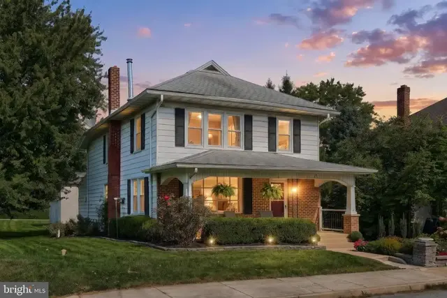 27 Hanover St, Spring Grove
