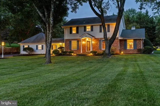 4053 Crescent Rd, Ellicott City