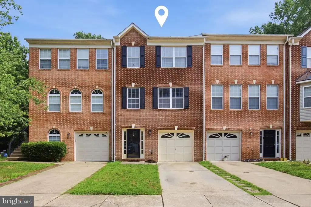 8012 Bullfinch Pl, WHITE PLAINS