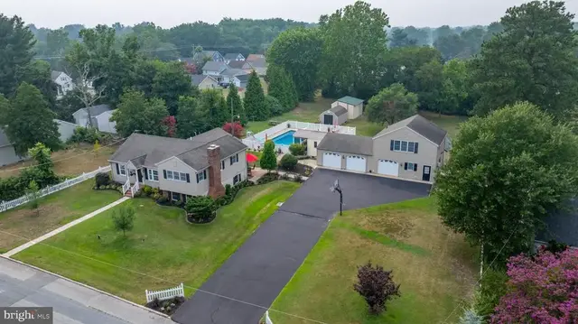 104 Lansing Ave, Laurel