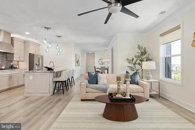 23669 Golden Embers Sq #403, Ashburn