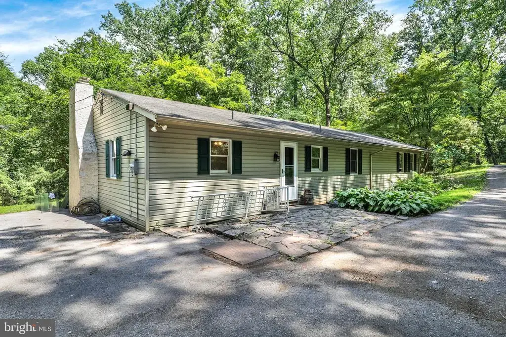 2253 Jones Rd, POTTSTOWN