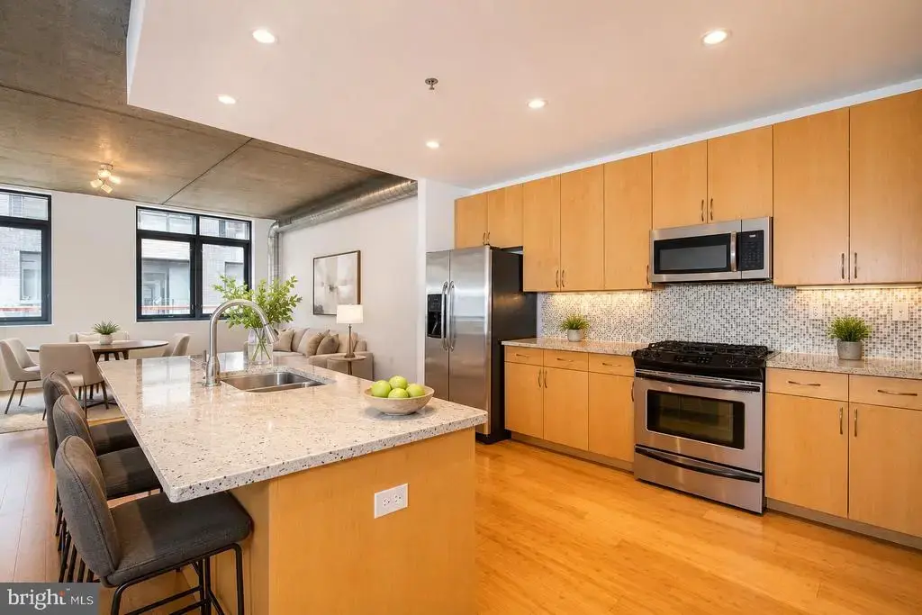 1352 South St #213, PHILADELPHIA