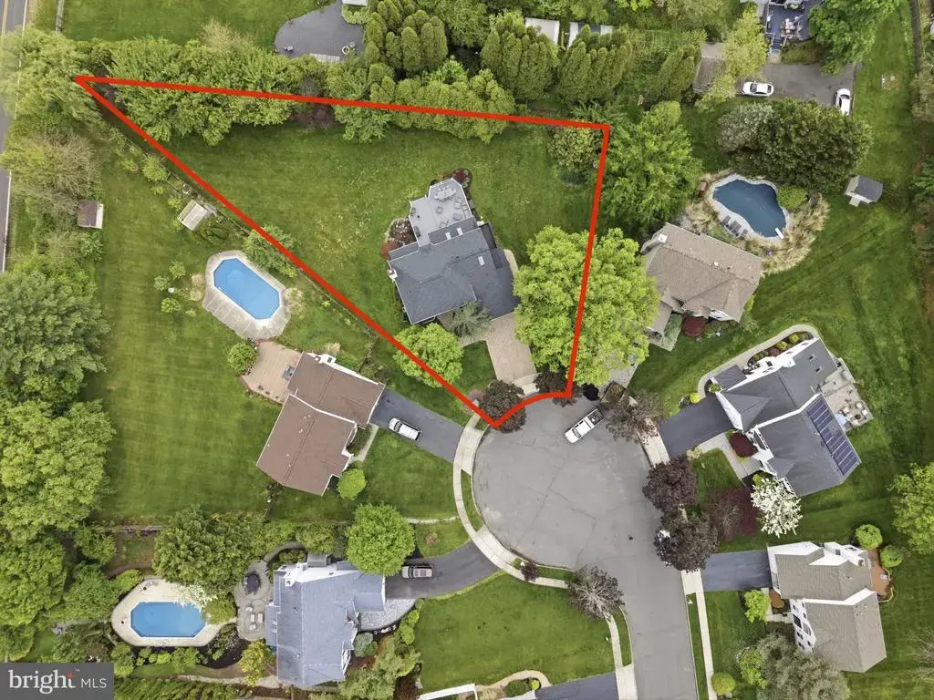 51 Stonehedge Dr, HIGHTSTOWN