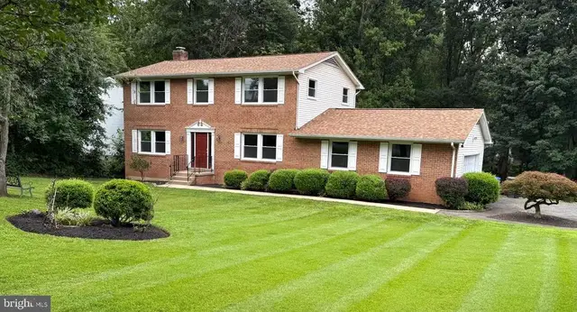 16052 Simon Kenton Rd, Haymarket