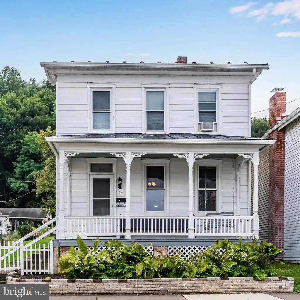 24 S 5th St, NEWPORT