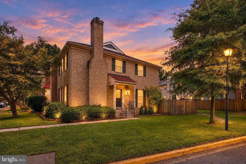 15617 Ambiance Dr, NORTH POTOMAC