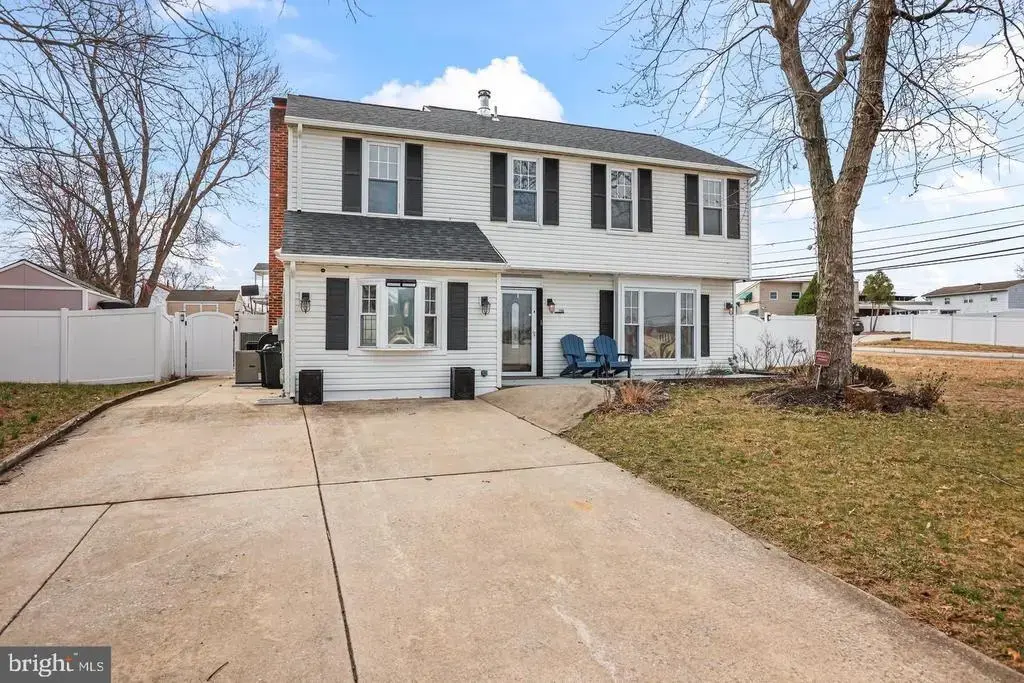 7710 Greenbrier Rd, PENNSAUKEN