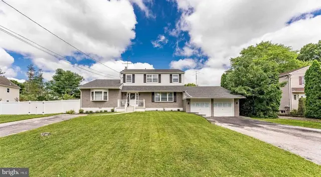 20 Walnut St, Newtown Square