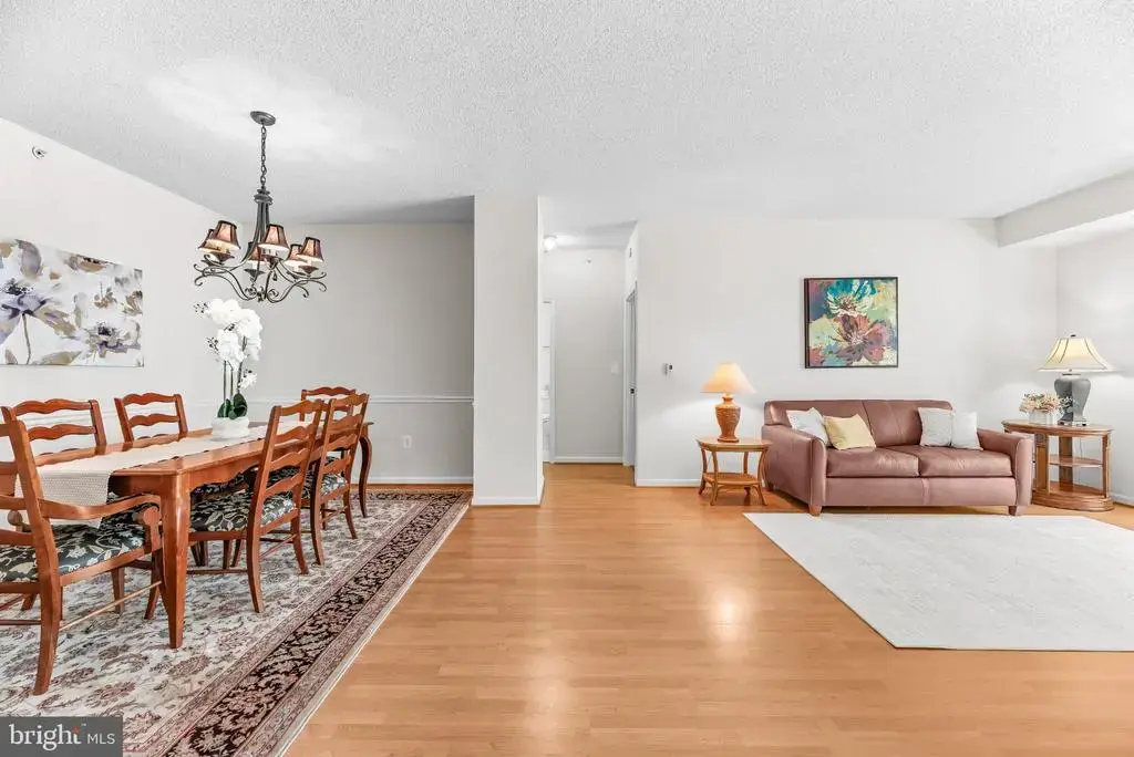 19355 Cypress Ridge Ter #223, LEESBURG