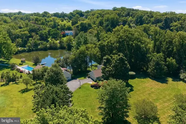 10211 Lakewood Dr, Rockville