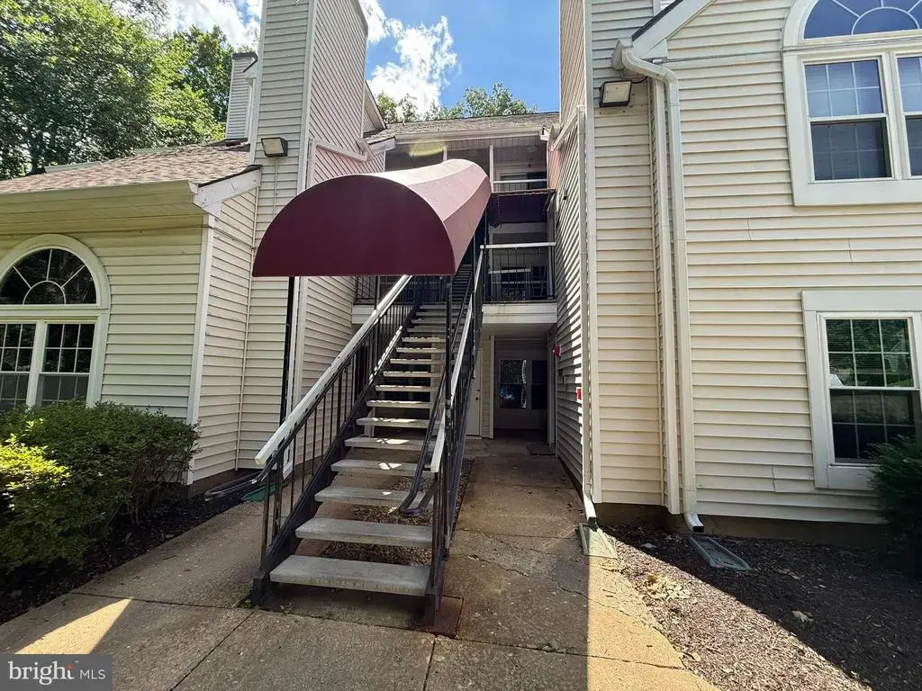916 Westhaven Dr #11-301, BOWIE