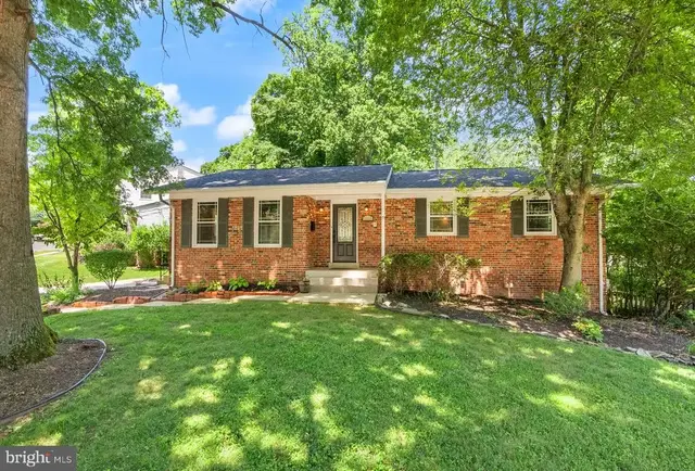 3231 Fair Woods Pkwy, Fairfax