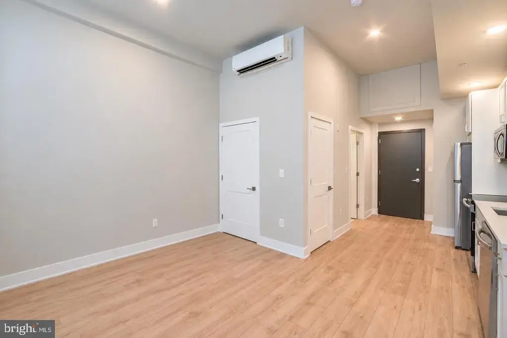 1300 S 19th St #unit 4, PHILADELPHIA