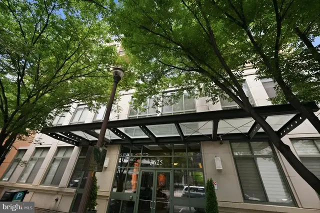 3625 10th St N #103, Arlington