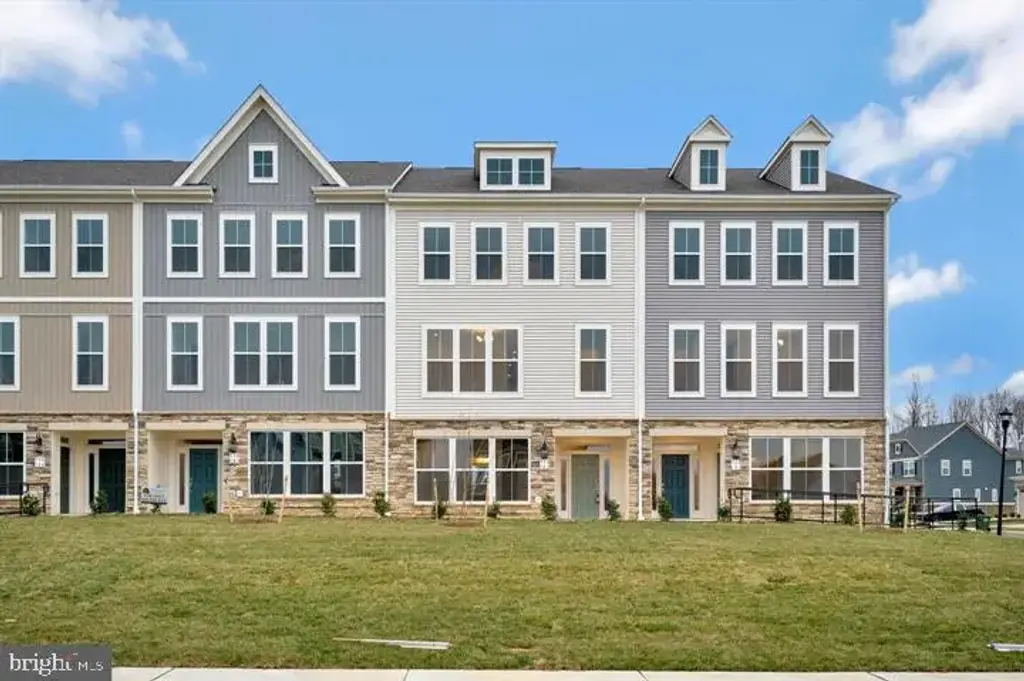 255 Aspen Rd #104, STAFFORD