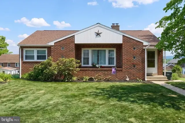 1312 Bonneview Rd, York