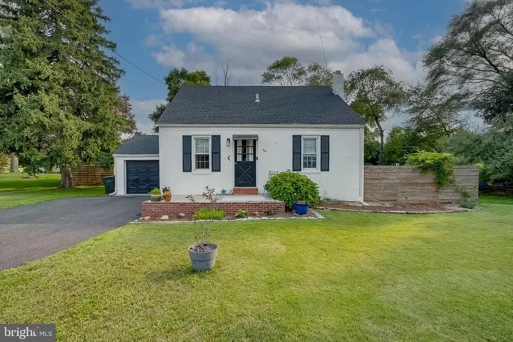 64 Richmond Ave, LUMBERTON
