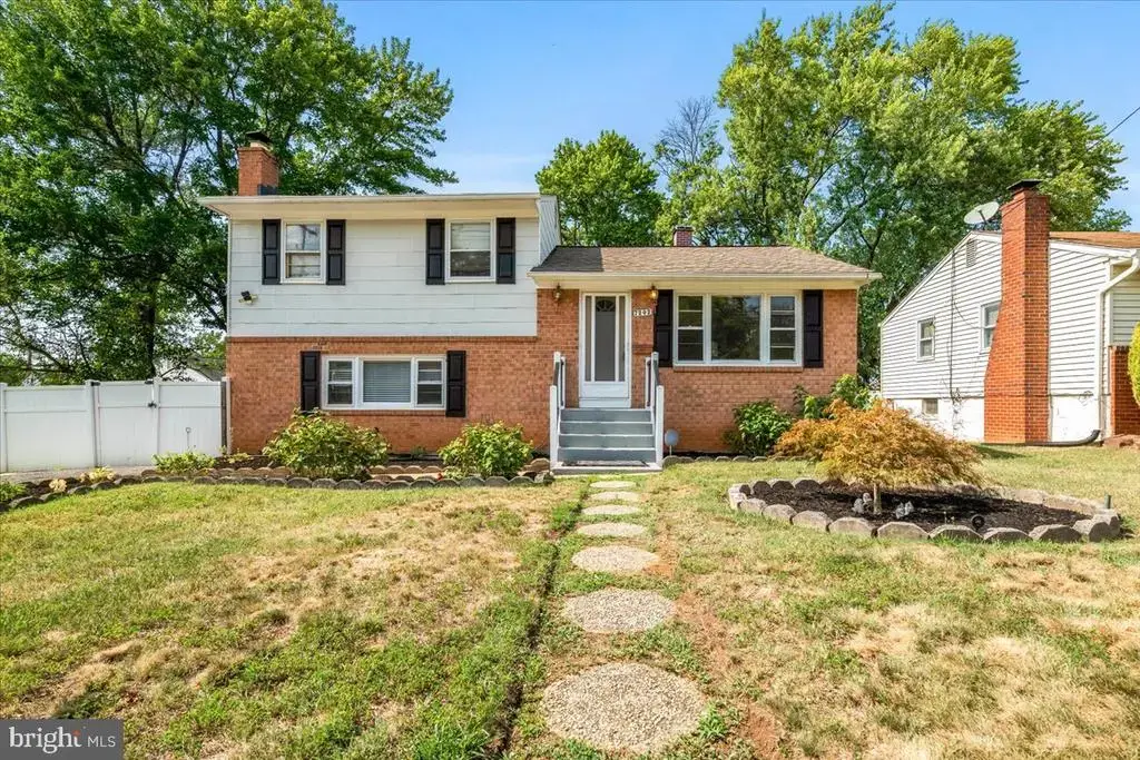 7202 Good Luck Rd, LANHAM