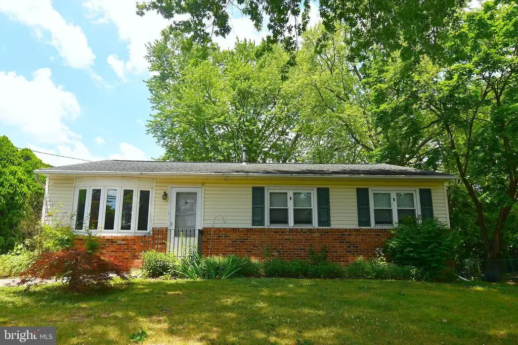 942 Mearns Rd, WARMINSTER