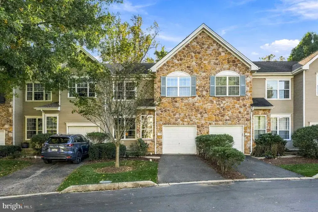 125 Chaps Ln, WEST CHESTER