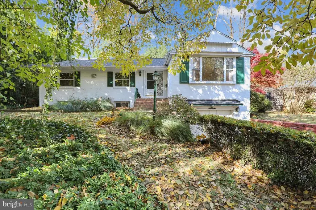 3503 East West, CHEVY CHASE