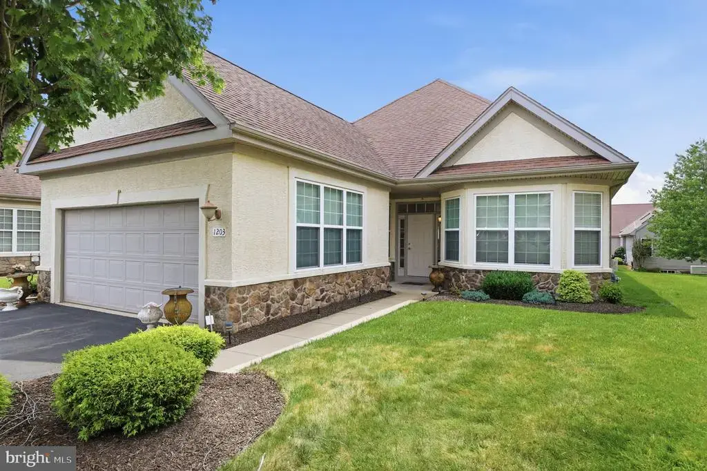 1203 Lyndhurst Ct #82, WARRINGTON