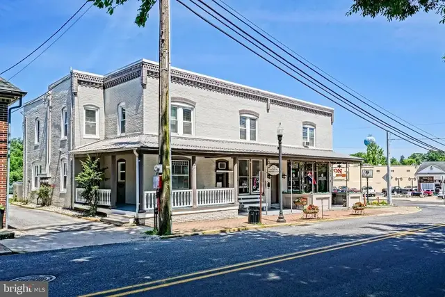 102 Federal St, Milton