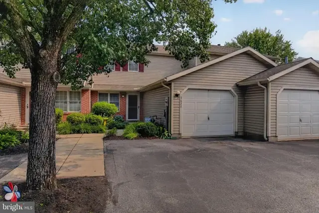 3620 Pleasant Valley Rd, York