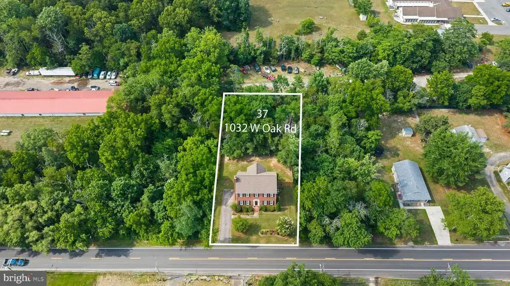 1032 W Oak Rd, VINELAND