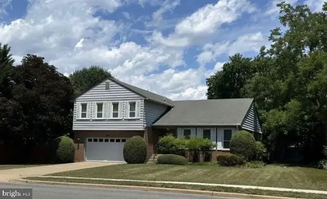 4001 W Braddock Rd, Alexandria