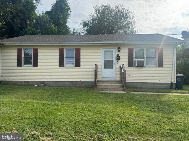 431 N Church Ave, Milford